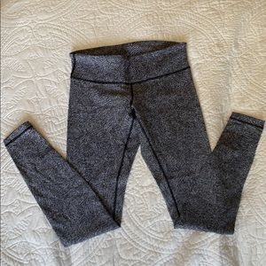 Lululemon Speed Up tights / leggings size 8